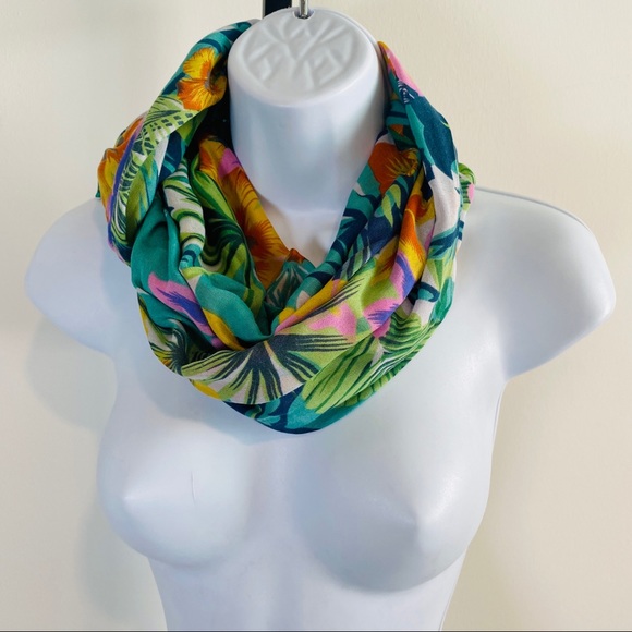 Beautiful Colorful Tropical Floral Scarf - Picture 5 of 10